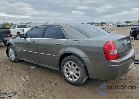 2009 Chrysler 300 Touring from USA, damaged, VIN 2C3KA53V89H617220